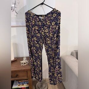 Billabong low waist pants